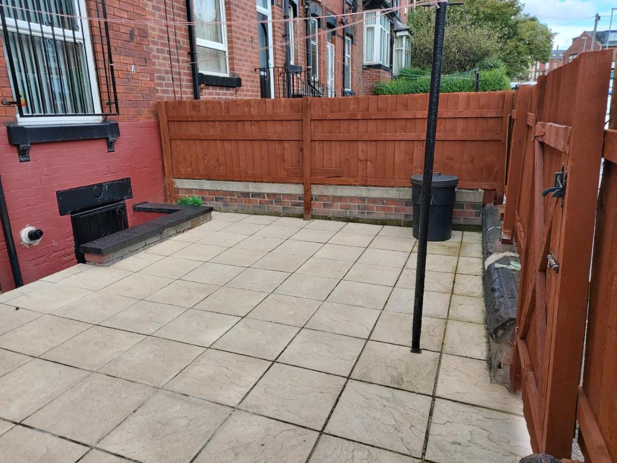 Spacious Two Bedroom House, Parking And Wifi Leeds (West Yorkshire) Exterior foto