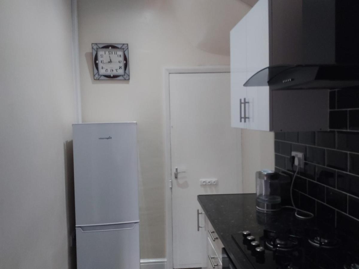 Spacious Two Bedroom House, Parking And Wifi Leeds (West Yorkshire) Exterior foto
