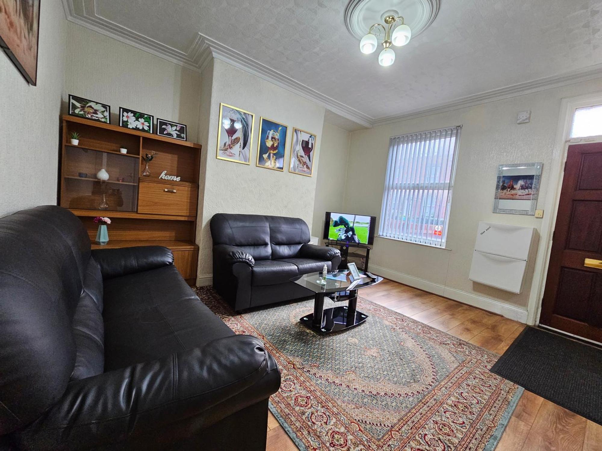 Spacious Two Bedroom House, Parking And Wifi Leeds (West Yorkshire) Exterior foto